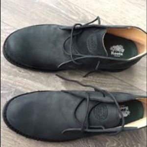 Men’s Roots Size 10 boots